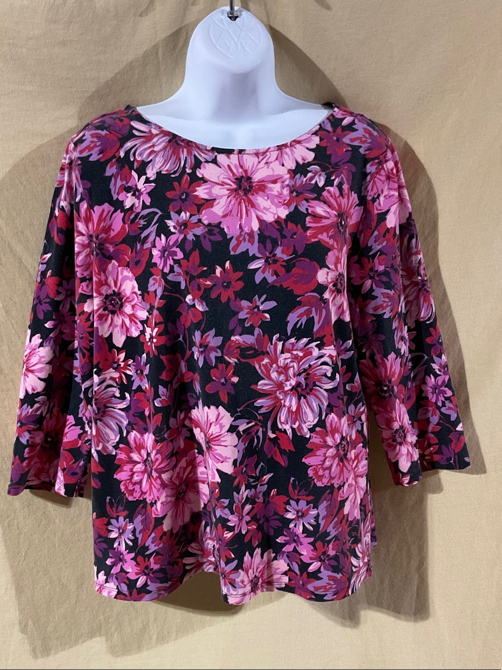 IMNYC Isaac Mizrahi Size XL Floral Scoop-Neck Tunic in Pink & Black
